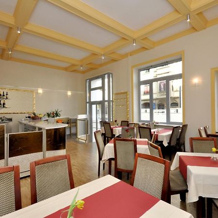 Hotel Bova Франкфурт на Майн Екстериор снимка